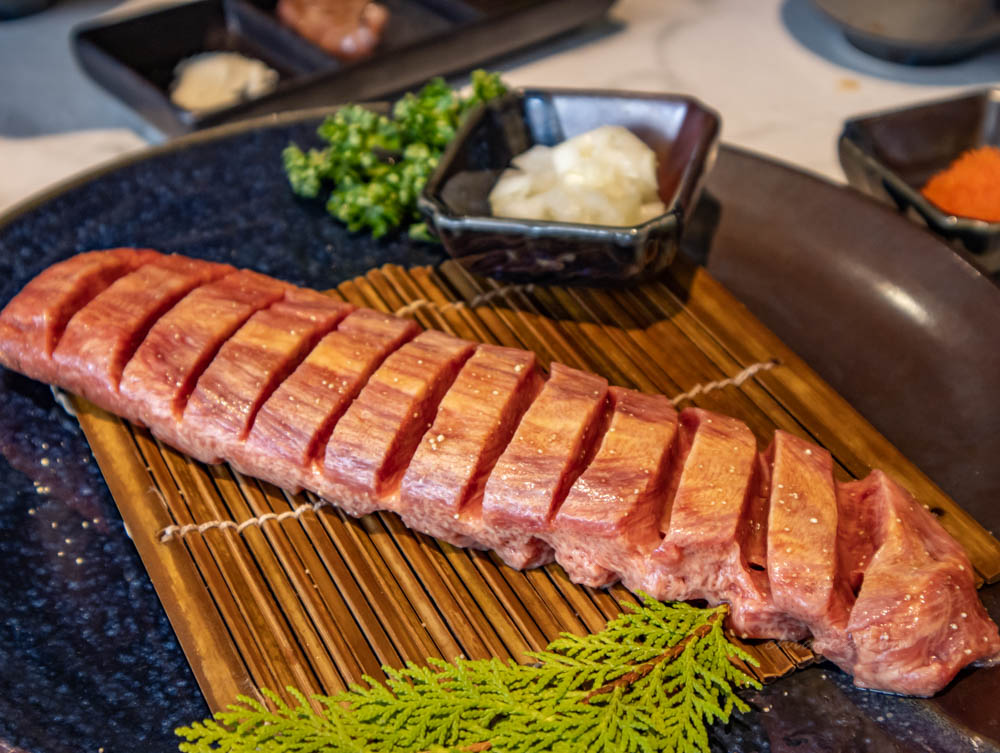 老井燒肉 30cm厚切牛舌
